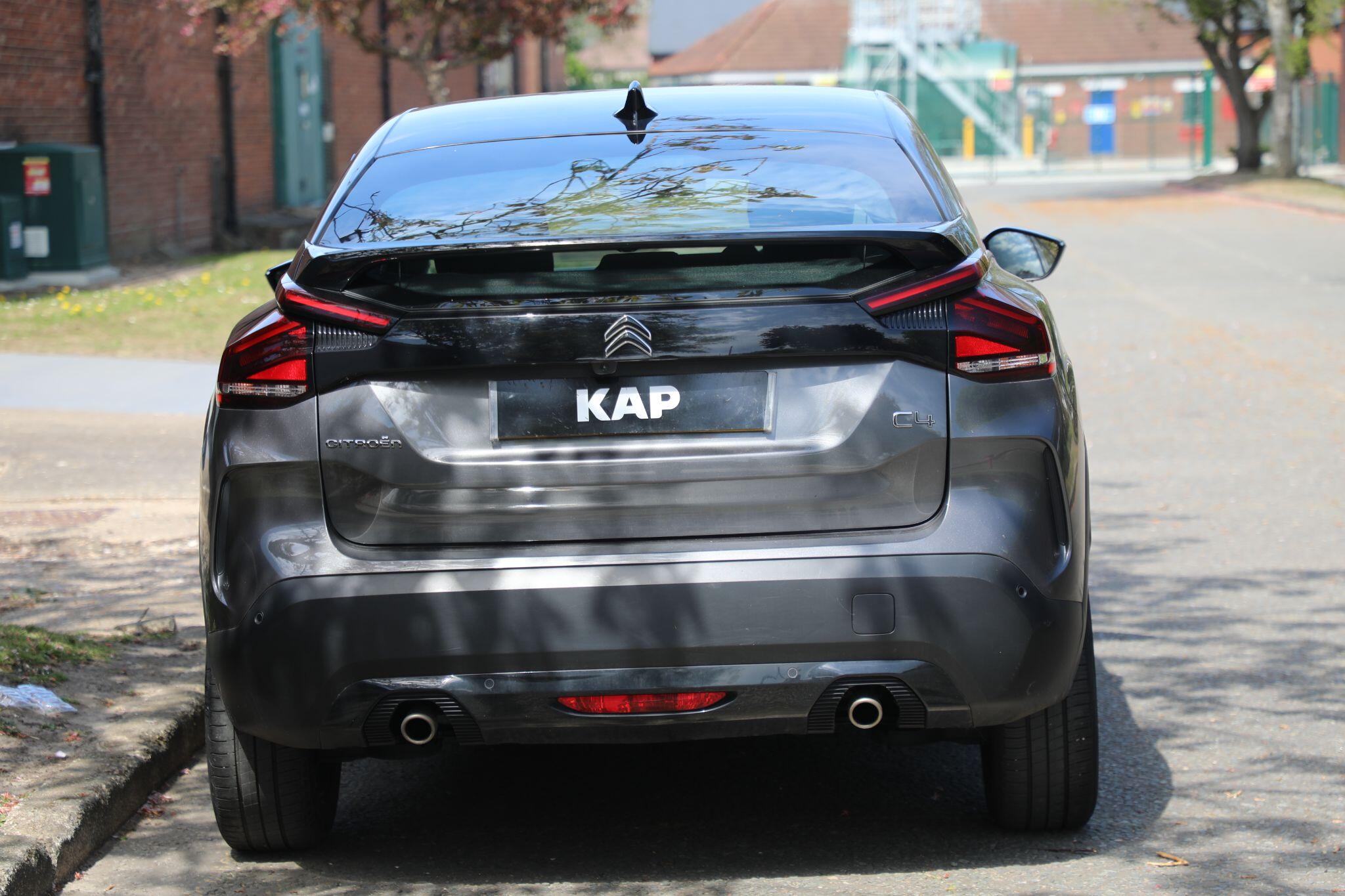 Large vehicle image